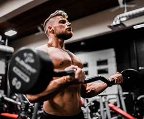 Body Builder lifting weights